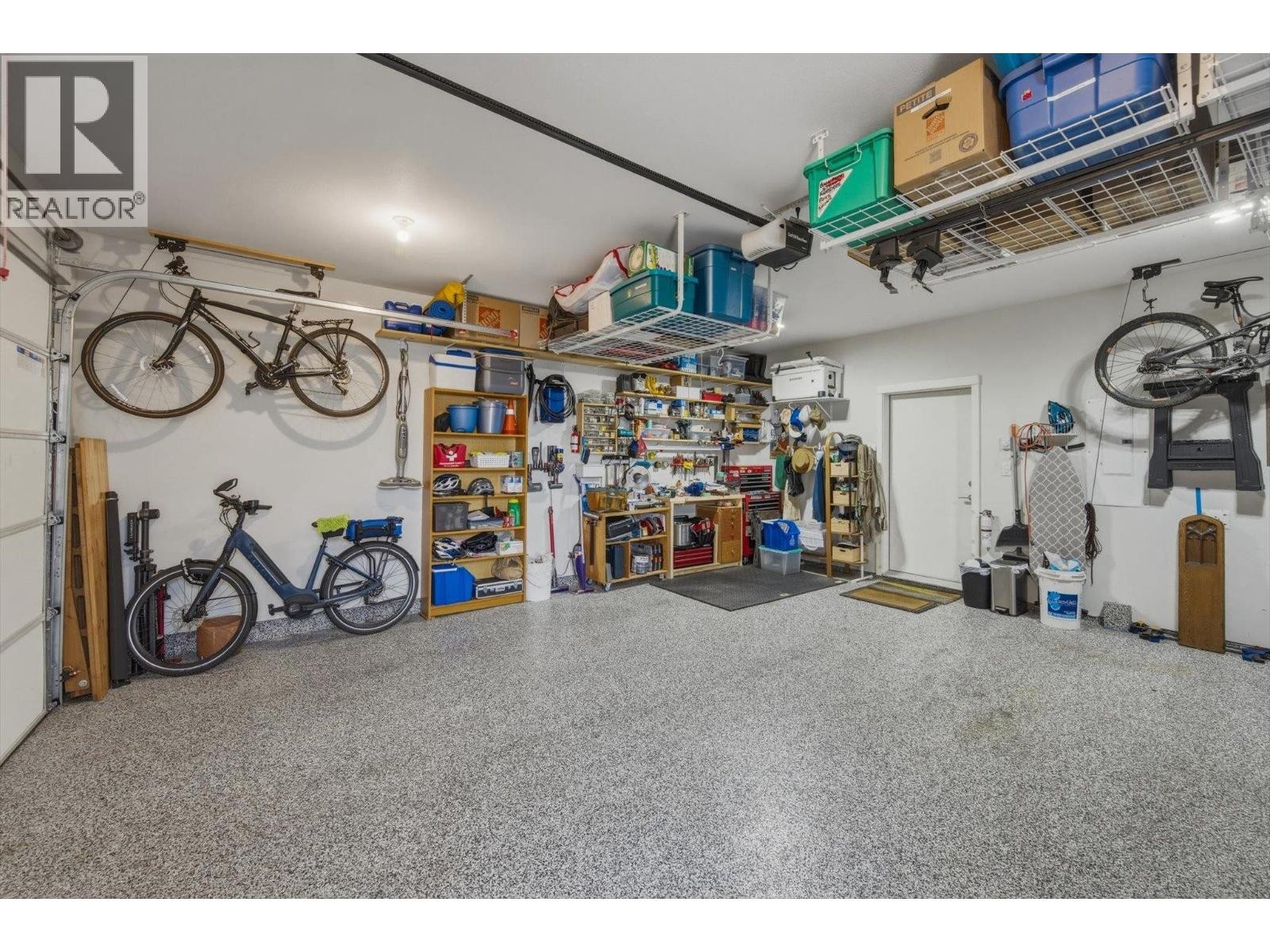 












41235 HIGHLINE PLACE

,
Squamish,




British Columbia
V8B1C2

