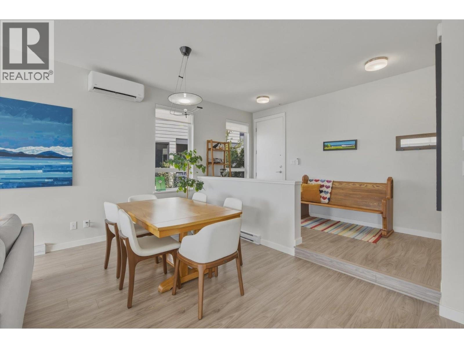












41235 HIGHLINE PLACE

,
Squamish,




British Columbia
V8B1C2

