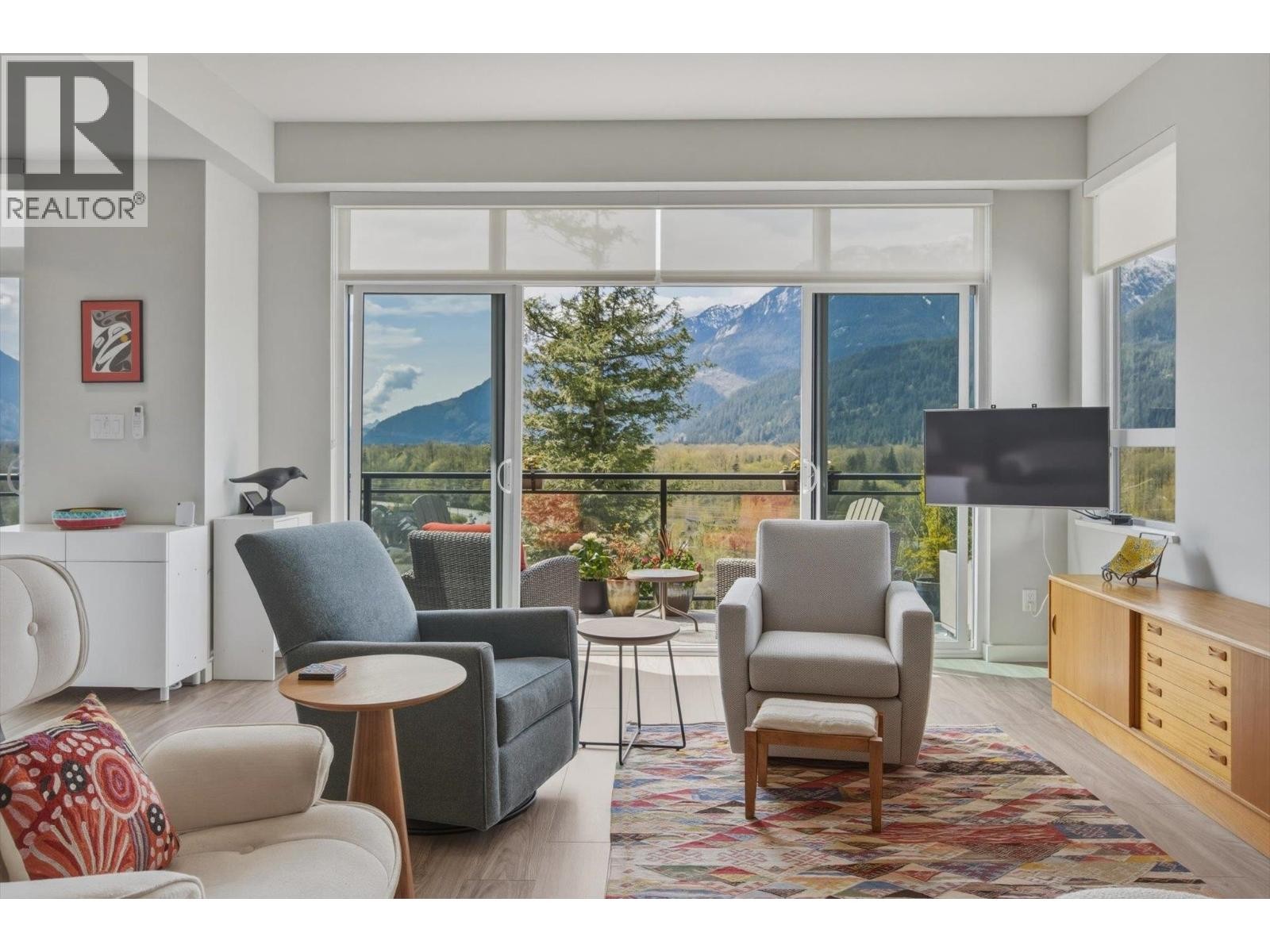 












41235 HIGHLINE PLACE

,
Squamish,




British Columbia
V8B1C2

