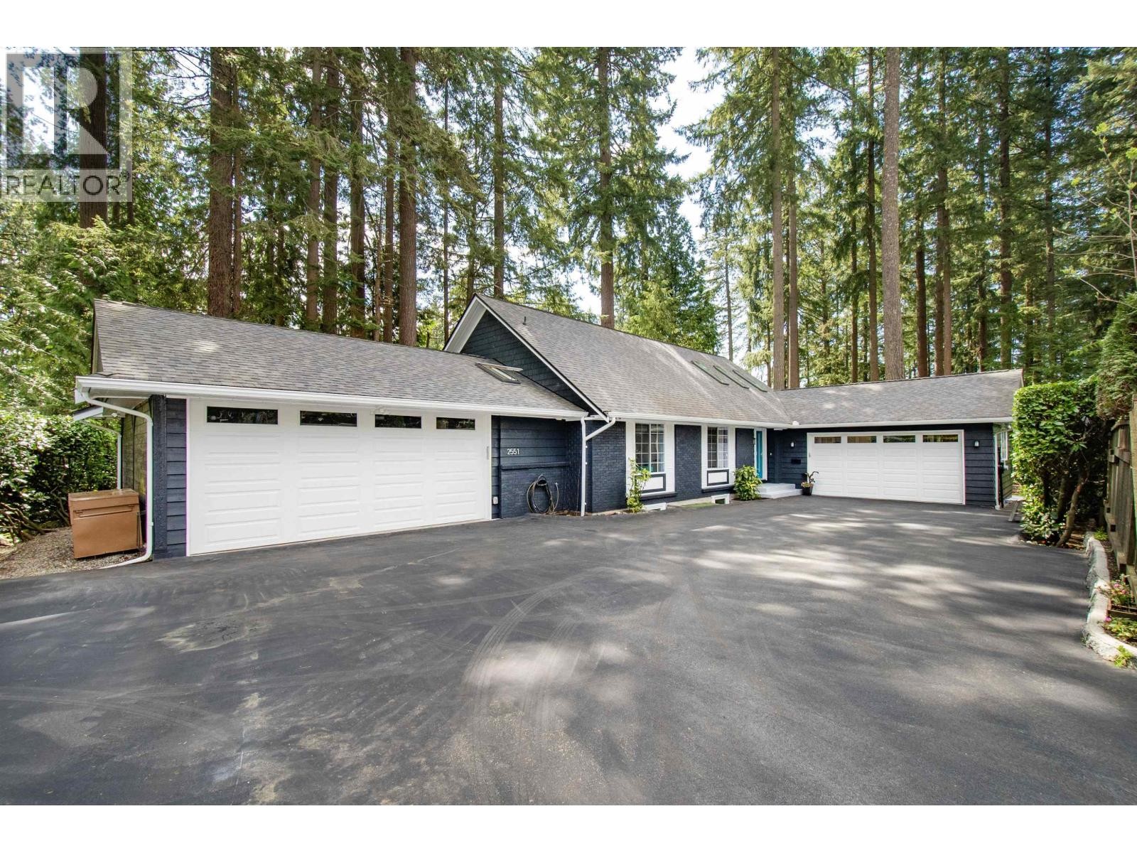 












2551 HYANNIS POINT

,
North Vancouver,




British Columbia
V7H1R9

