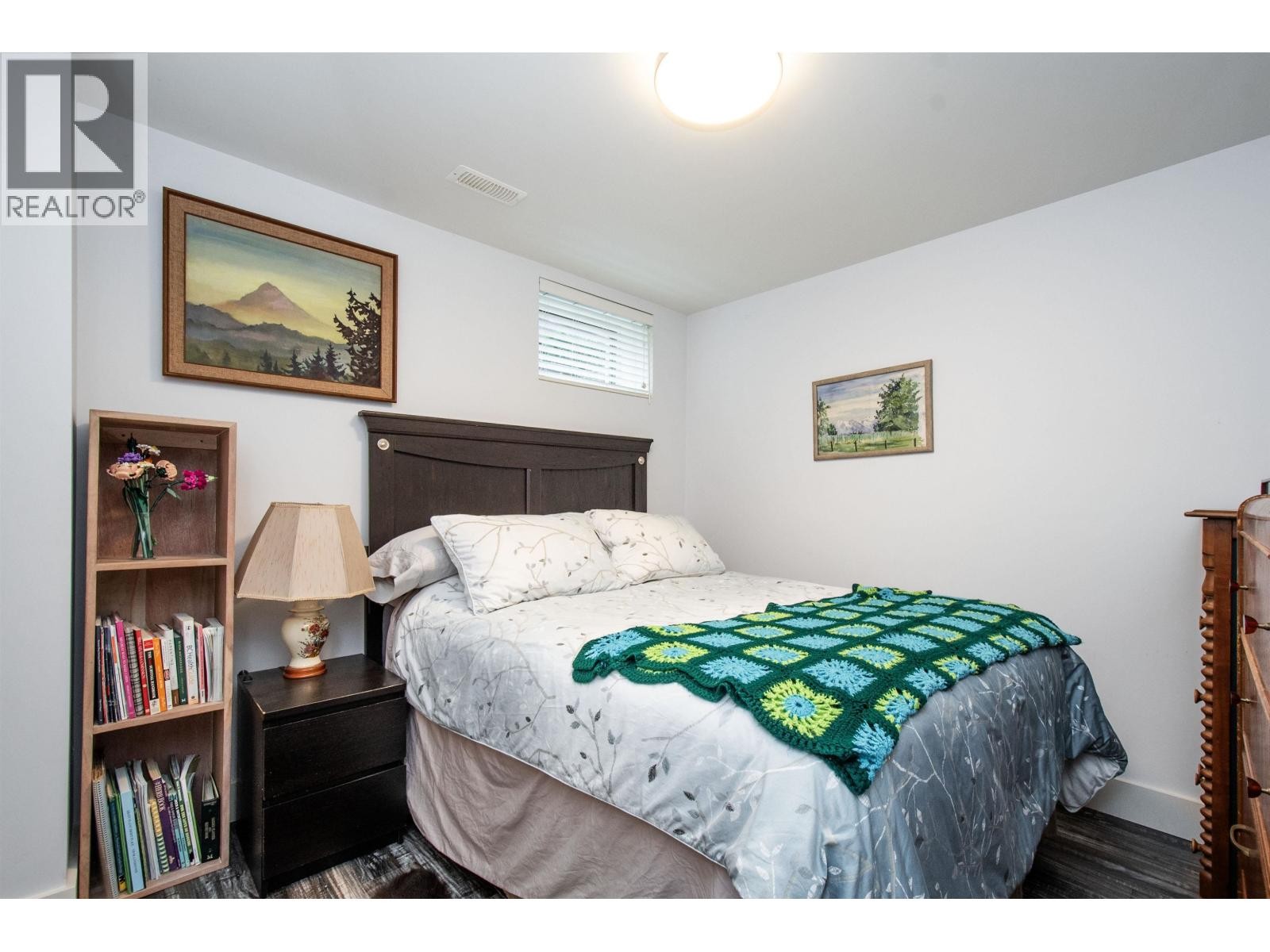 












2551 HYANNIS POINT

,
North Vancouver,




British Columbia
V7H1R9

