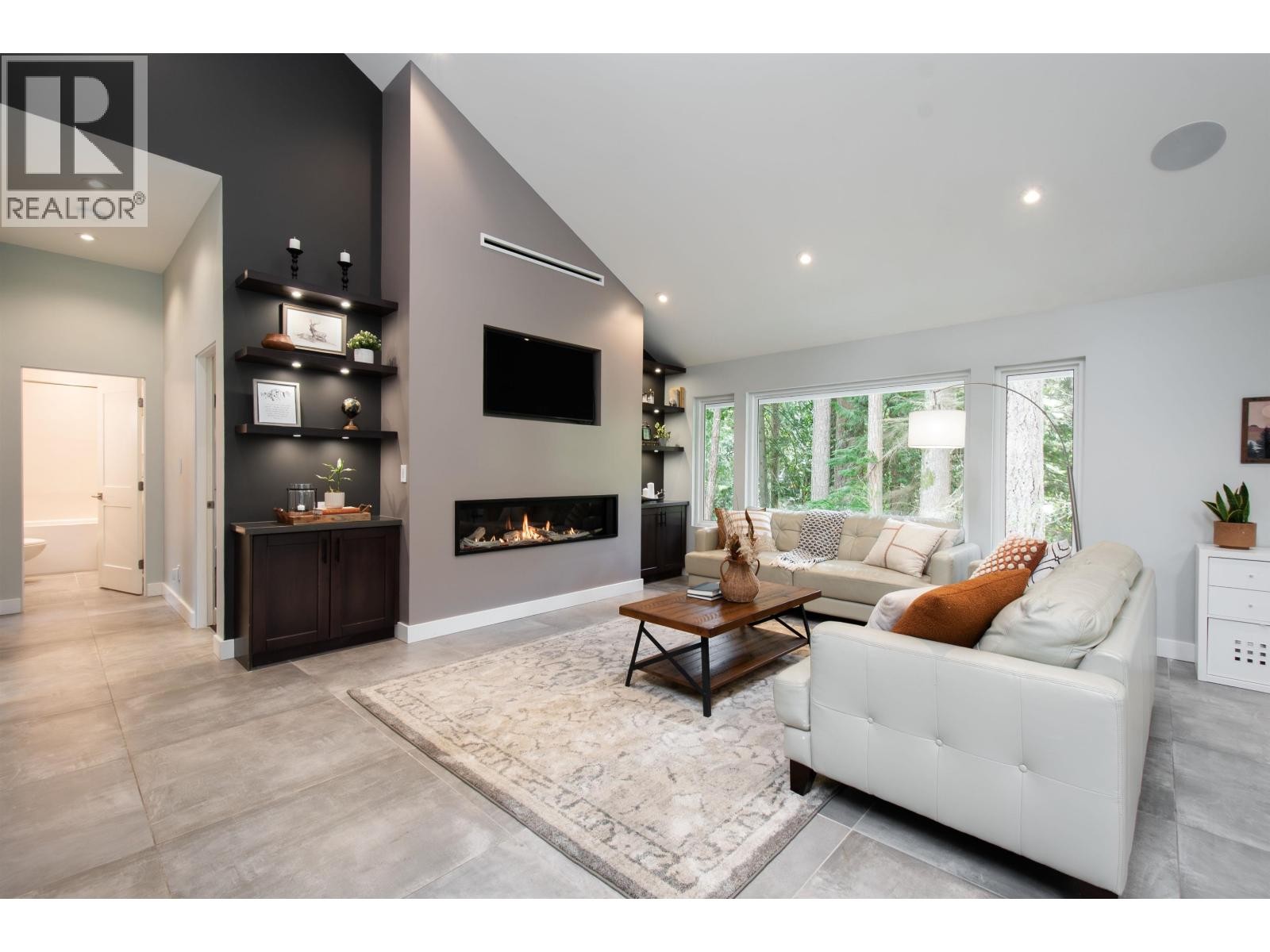 












2551 HYANNIS POINT

,
North Vancouver,




British Columbia
V7H1R9

