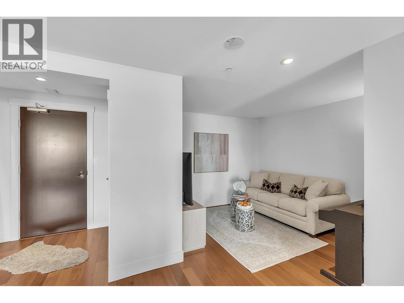 












702 3335 CYPRESS PLACE

,
West Vancouver,




British Columbia
V7S3J8

