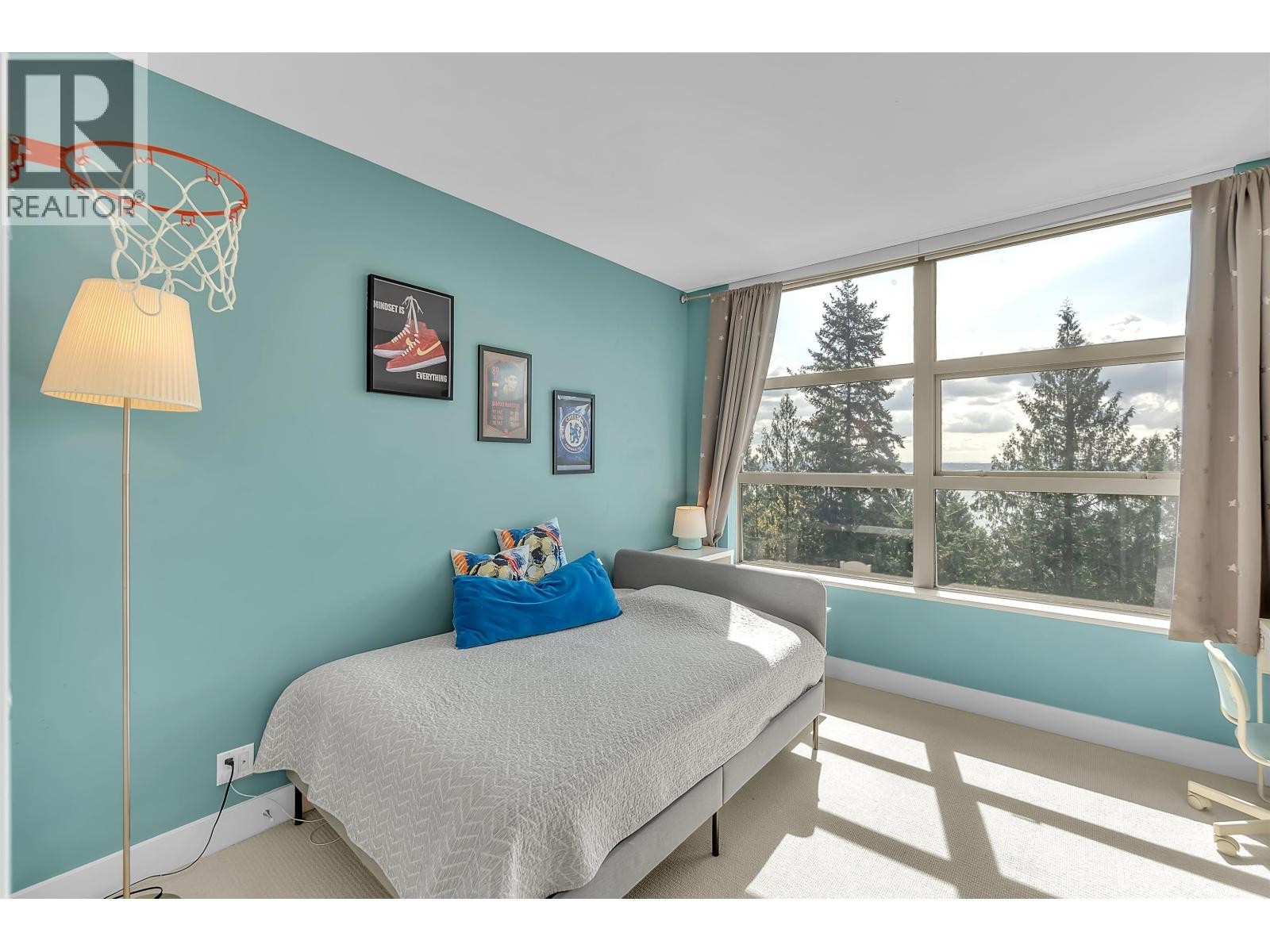 












702 3335 CYPRESS PLACE

,
West Vancouver,




British Columbia
V7S3J8

