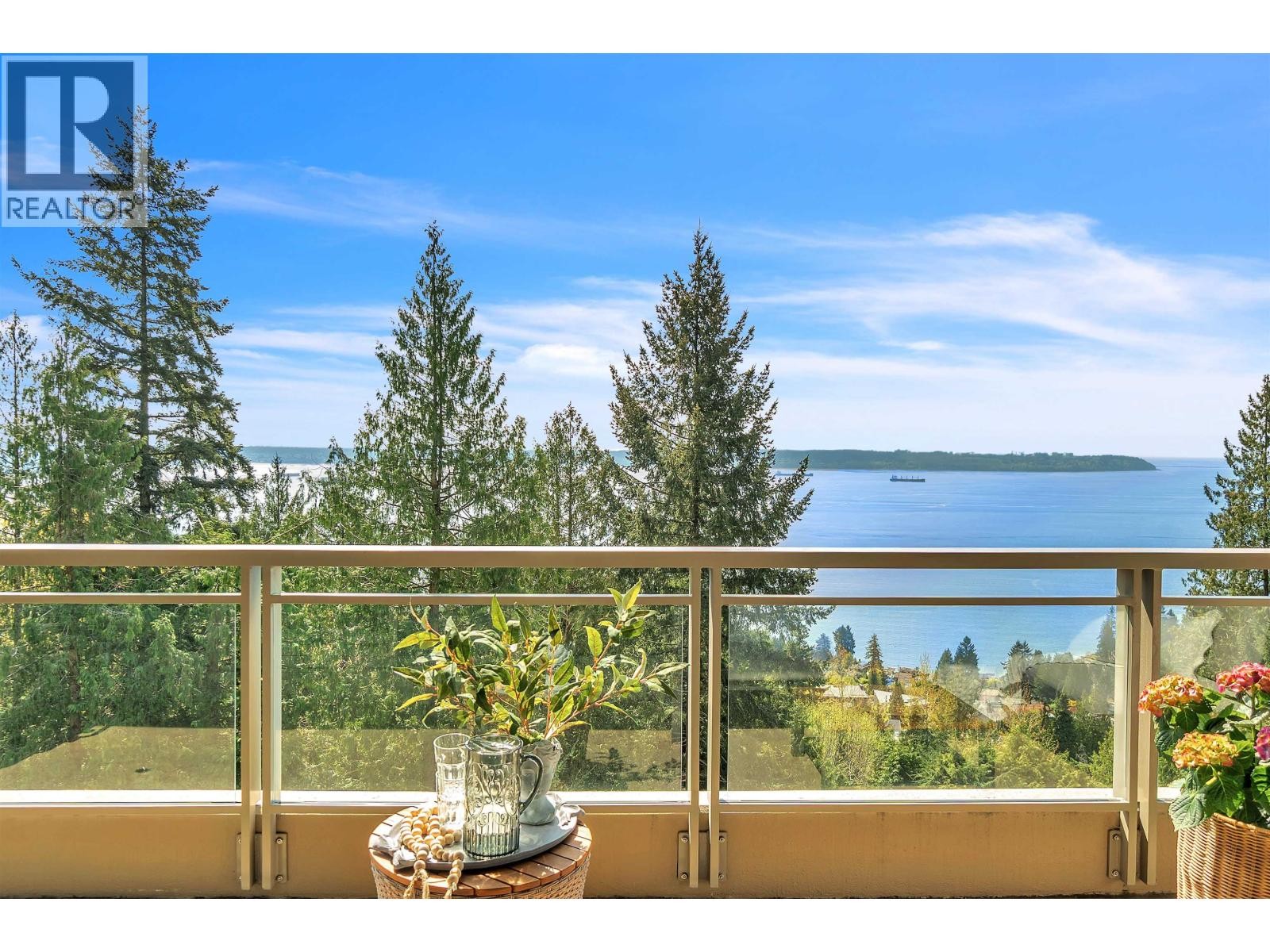 












702 3335 CYPRESS PLACE

,
West Vancouver,




British Columbia
V7S3J8

