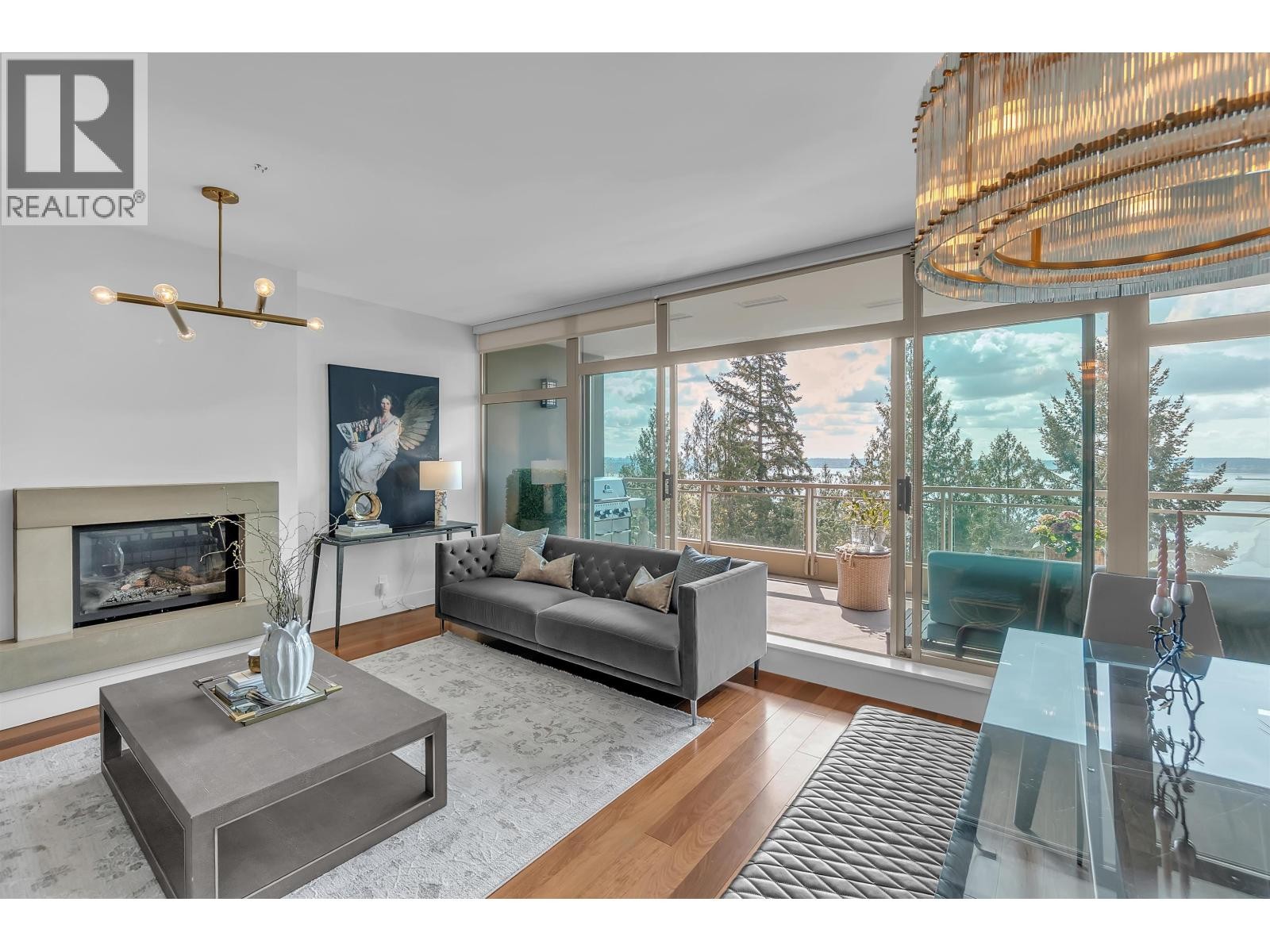 












702 3335 CYPRESS PLACE

,
West Vancouver,




British Columbia
V7S3J8

