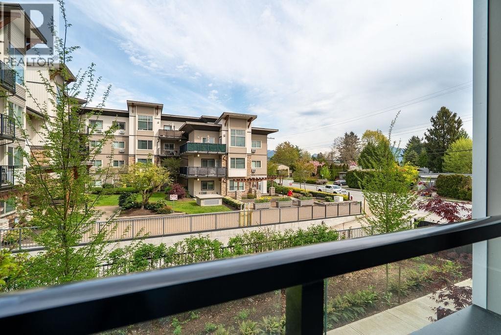 












208 11913 BURNETT STREET

,
Maple Ridge,




British Columbia
V2X4N1

