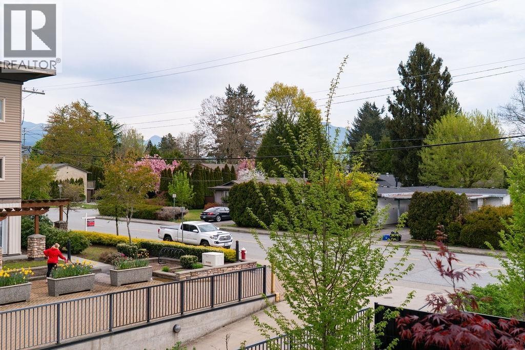 












208 11913 BURNETT STREET

,
Maple Ridge,




British Columbia
V2X4N1

