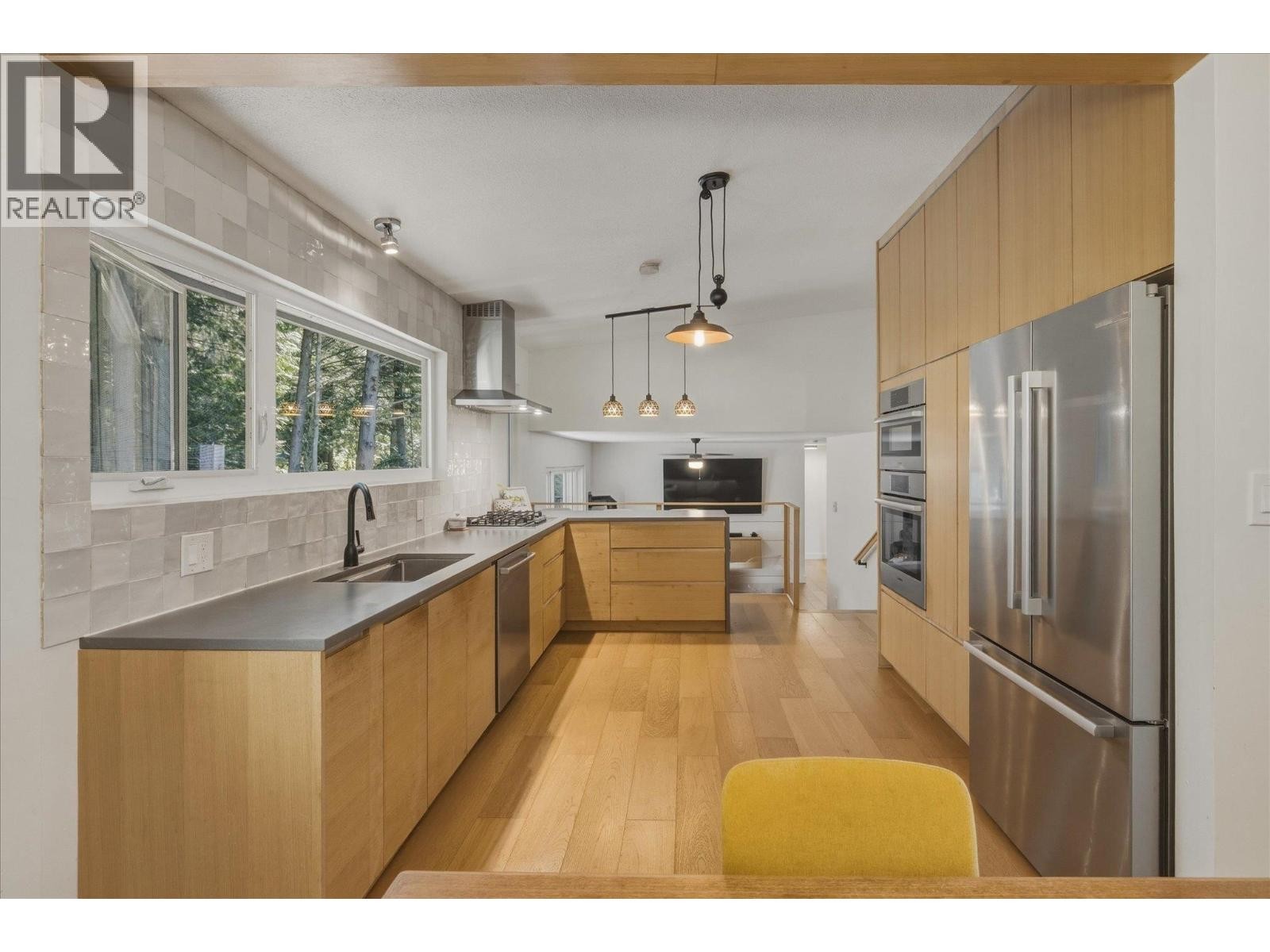 












2640 RHUM & EIGG DRIVE

,
Squamish,




British Columbia
V8B0G1

