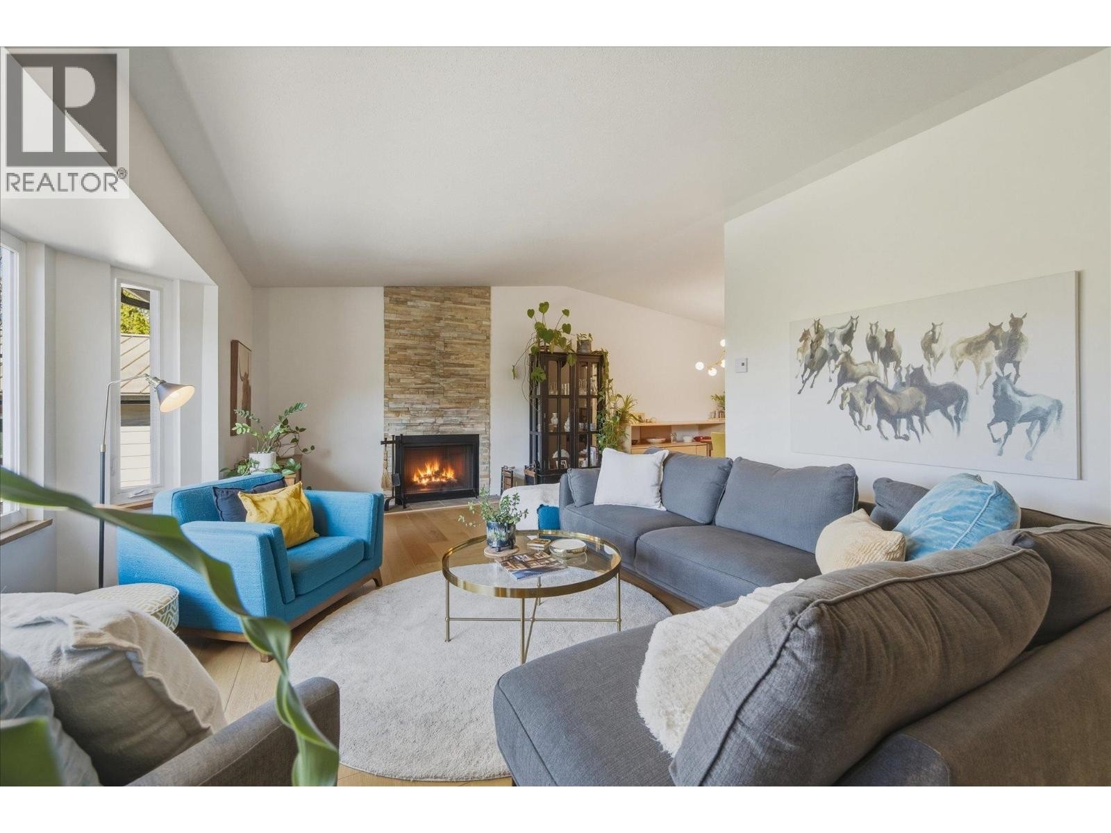 












2640 RHUM & EIGG DRIVE

,
Squamish,




British Columbia
V8B0G1

