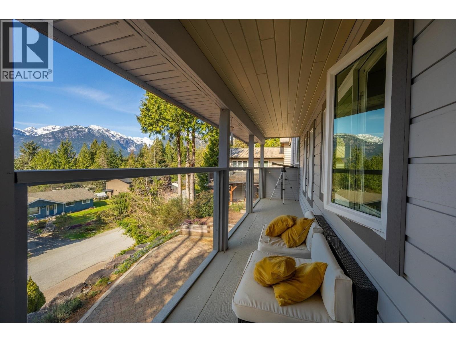 












2640 RHUM & EIGG DRIVE

,
Squamish,




British Columbia
V8B0G1

