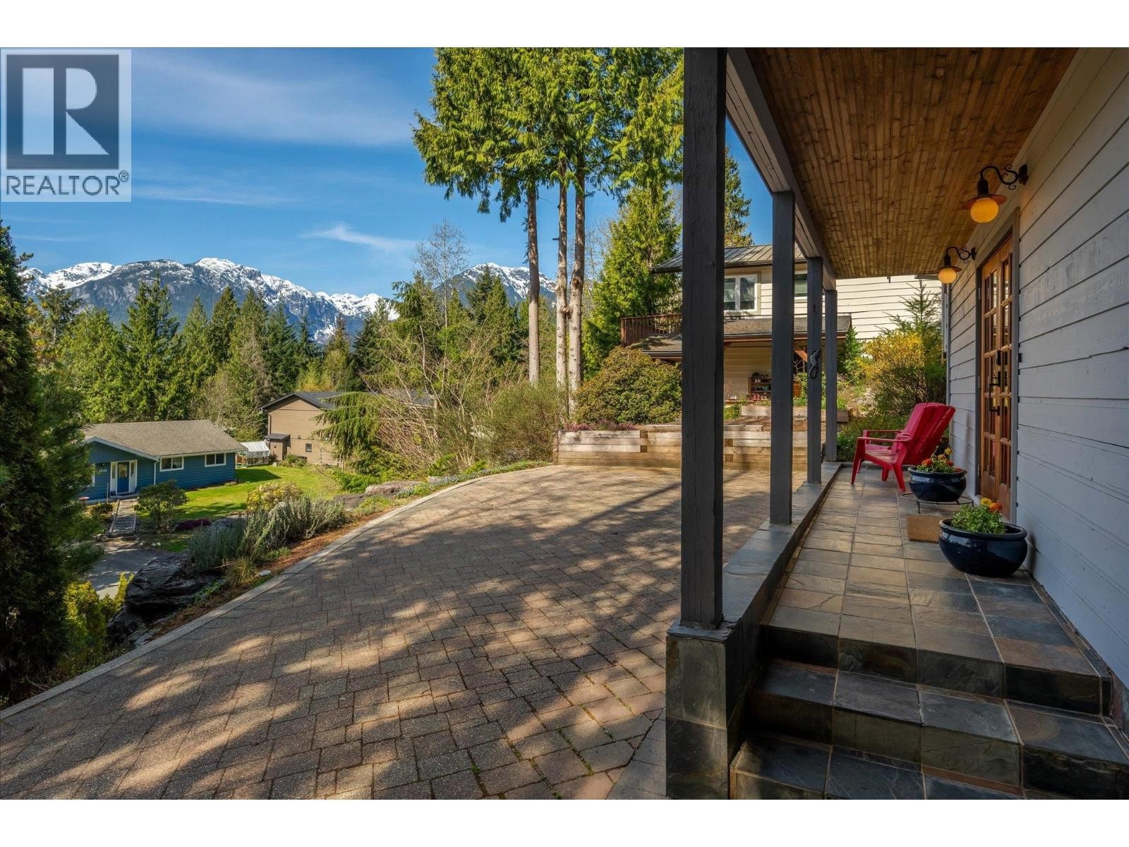 












2640 RHUM & EIGG DRIVE

,
Squamish,




British Columbia
V8B0G1

