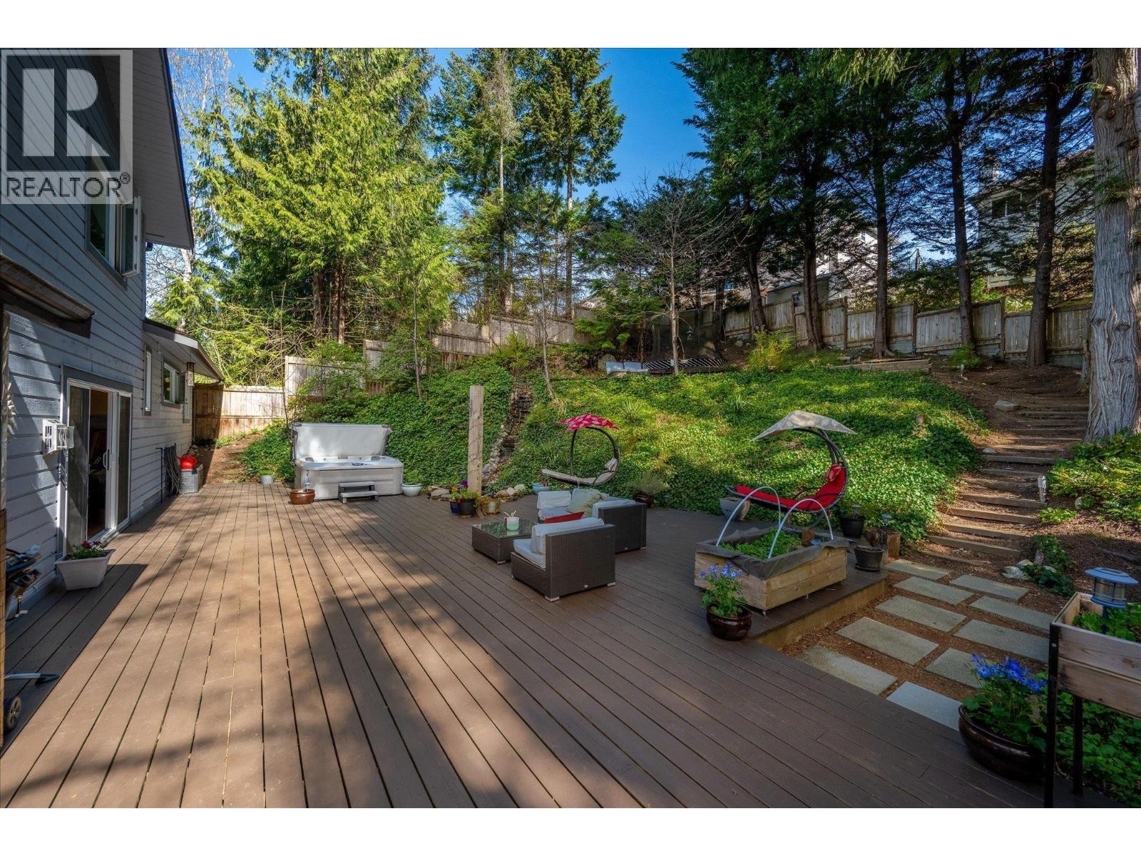 












2640 RHUM & EIGG DRIVE

,
Squamish,




British Columbia
V8B0G1

