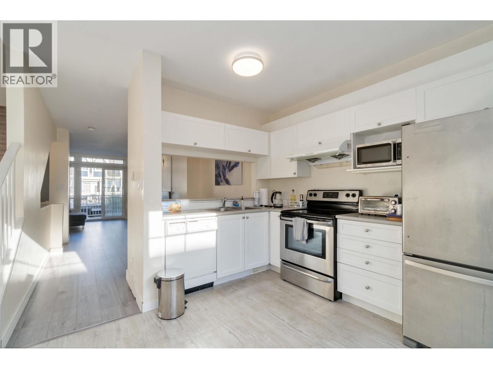 












60 11571 THORPE ROAD

,
Richmond,




British Columbia
V6X1J5

