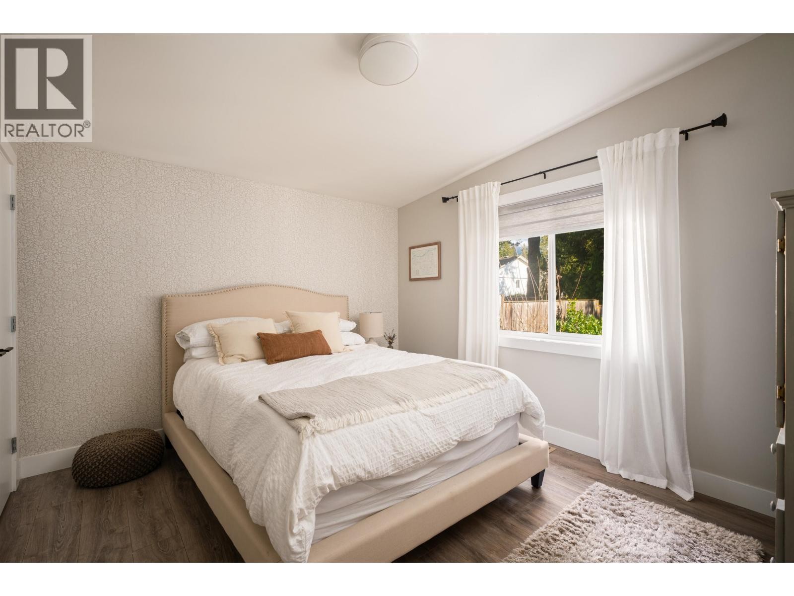 












3642 SYKES ROAD

,
North Vancouver,




British Columbia
V7K2A7

