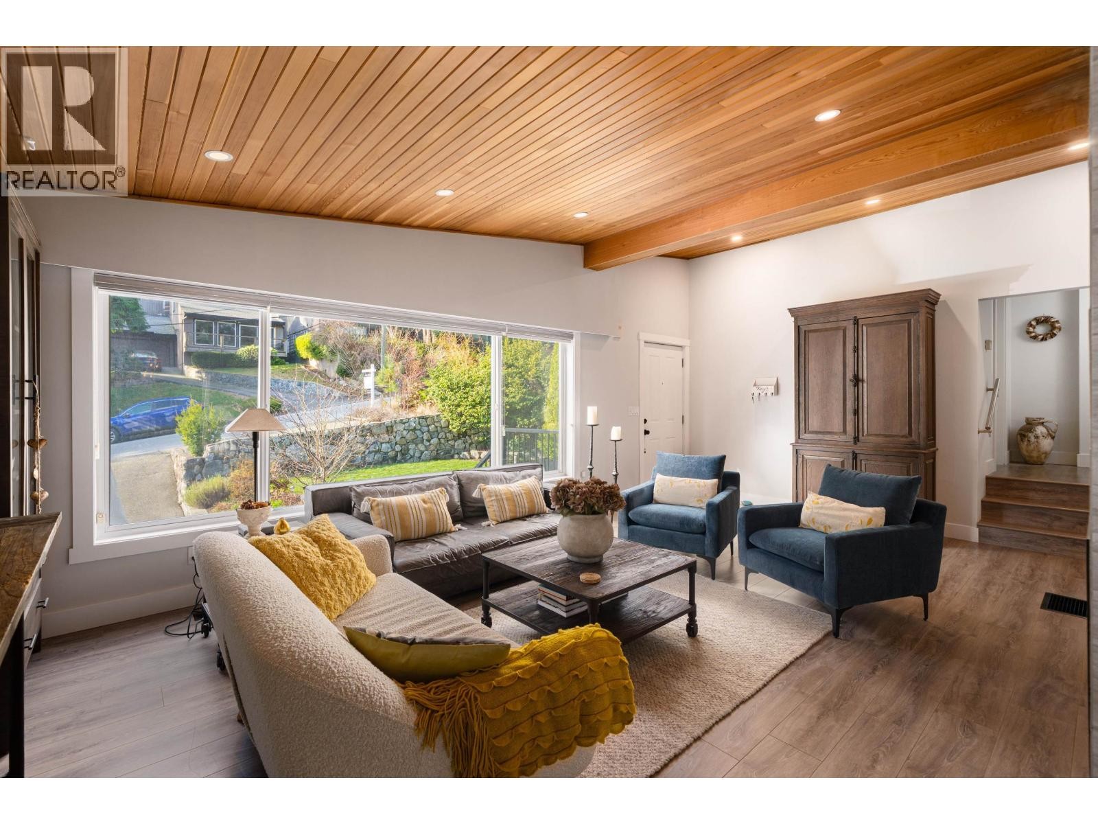 












3642 SYKES ROAD

,
North Vancouver,




British Columbia
V7K2A7

