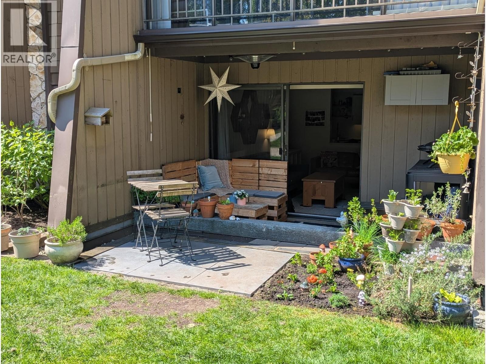 












104 9101 HORNE STREET

,
Burnaby,




British Columbia
V3N4M3

