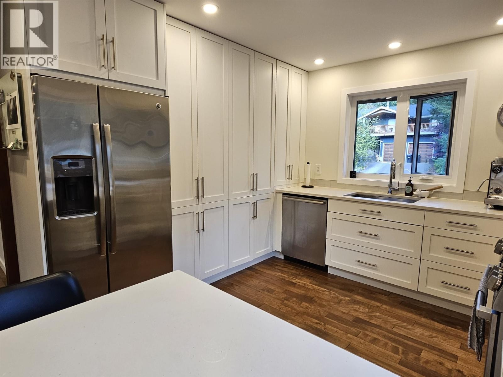












40755 THUNDERBIRD RIDGE

,
Squamish,




British Columbia
V0N1T0

