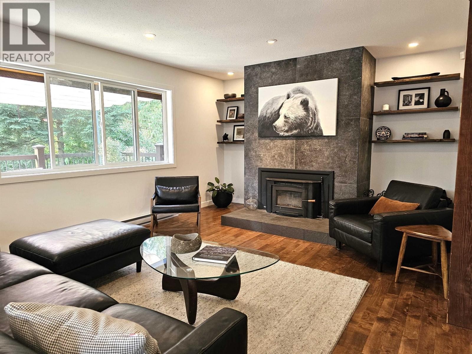 












40755 THUNDERBIRD RIDGE

,
Squamish,




British Columbia
V0N1T0

