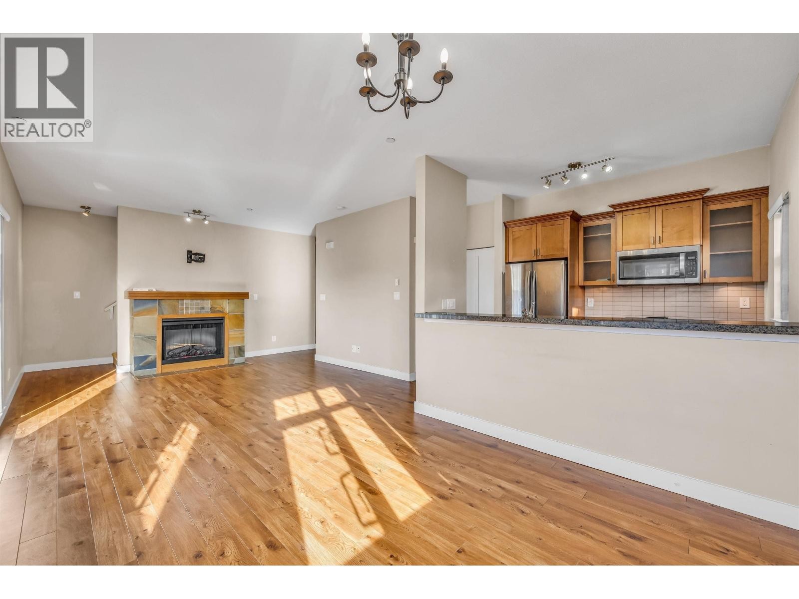 












157 7388 MACPHERSON AVENUE

,
Burnaby,




British Columbia
V5J0A1

