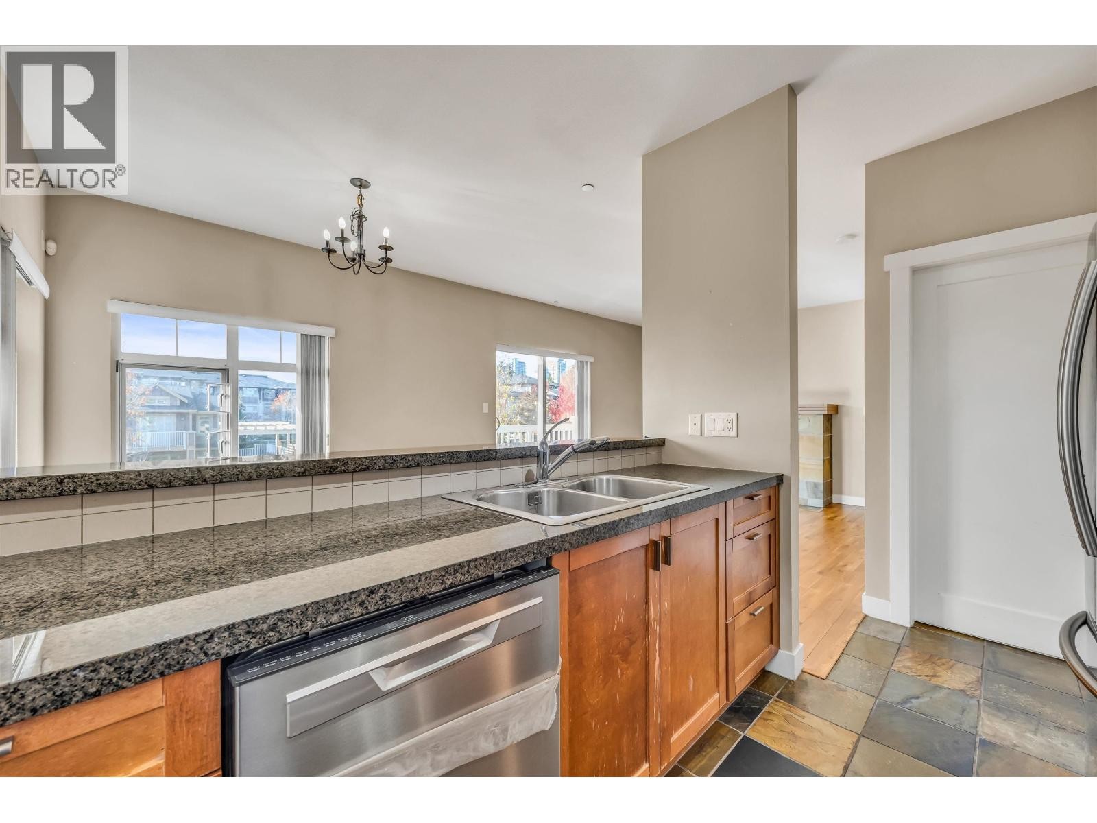 












157 7388 MACPHERSON AVENUE

,
Burnaby,




British Columbia
V5J0A1

