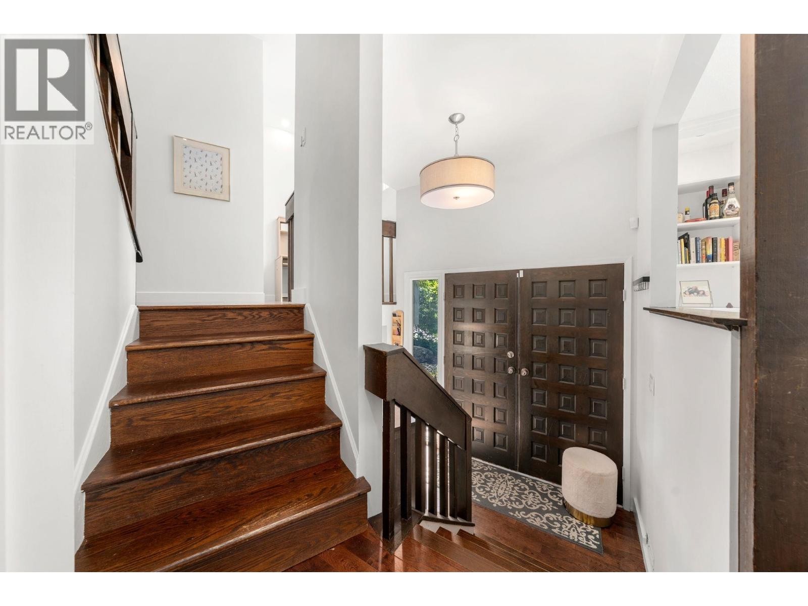 












2086 RIVERGROVE PLACE

,
North Vancouver,




British Columbia
V7H2L4


