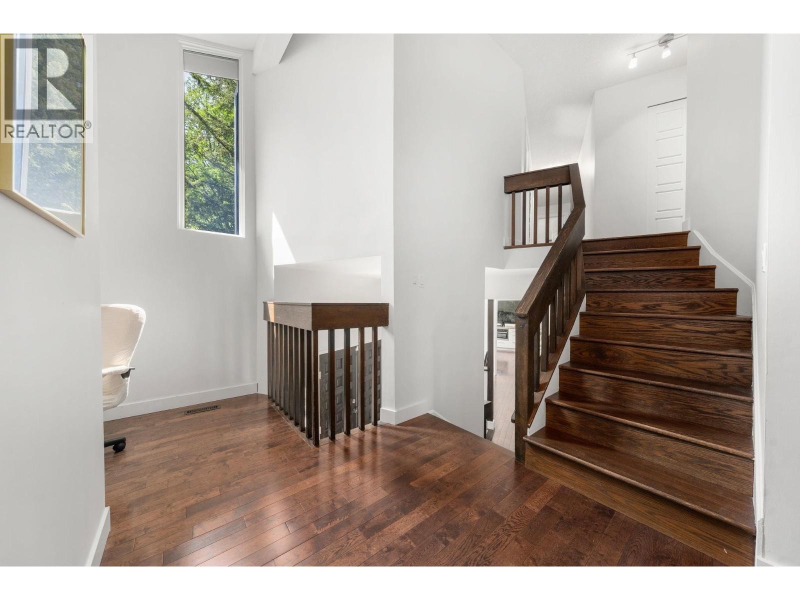 












2086 RIVERGROVE PLACE

,
North Vancouver,




British Columbia
V7H2L4

