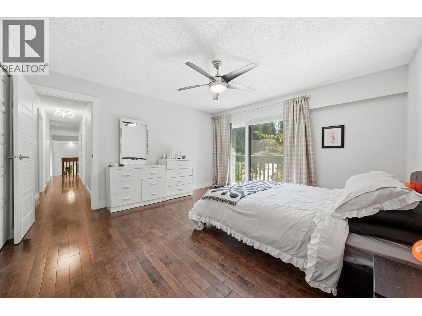 












2086 RIVERGROVE PLACE

,
North Vancouver,




British Columbia
V7H2L4

