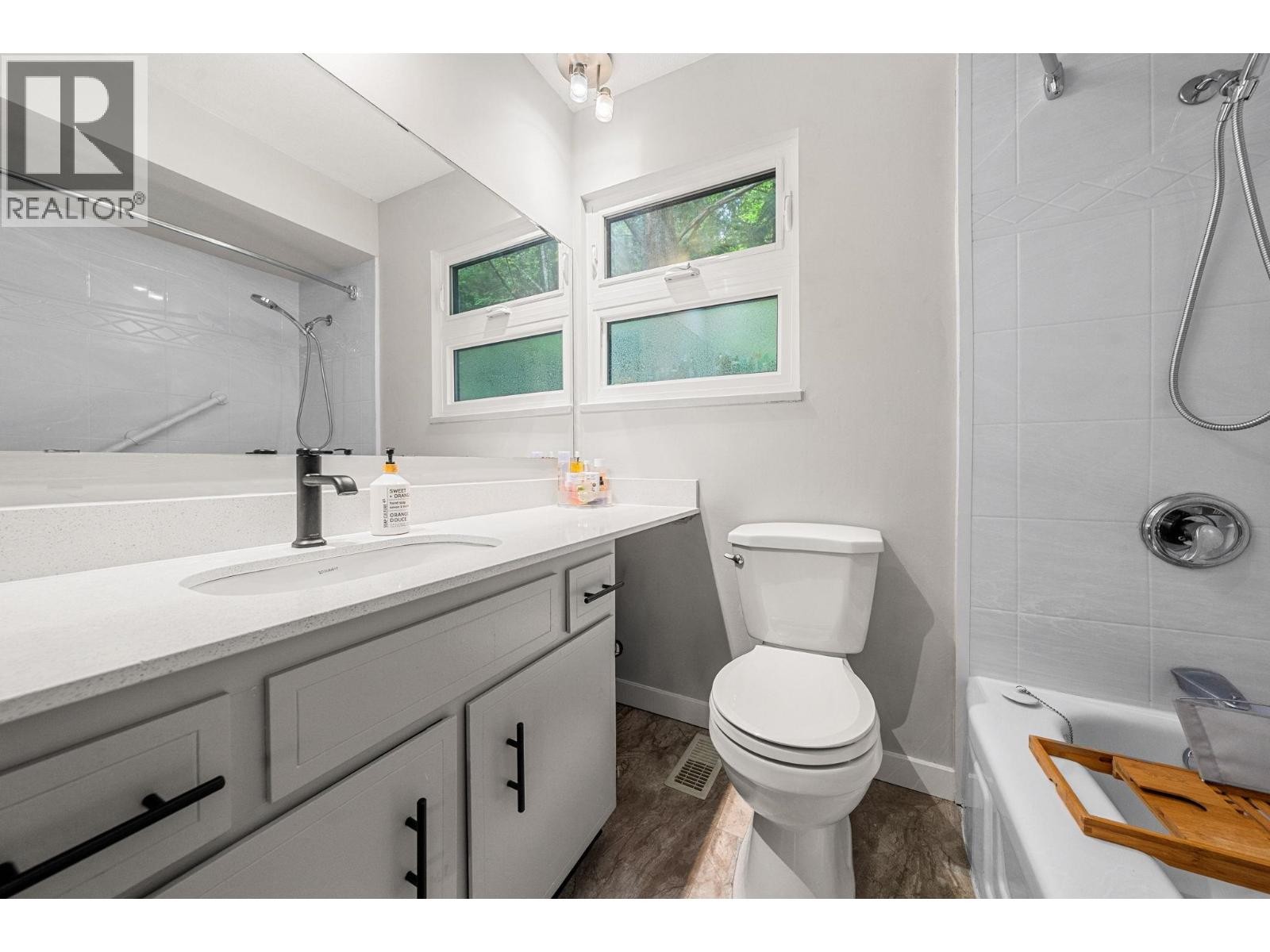 












2086 RIVERGROVE PLACE

,
North Vancouver,




British Columbia
V7H2L4

