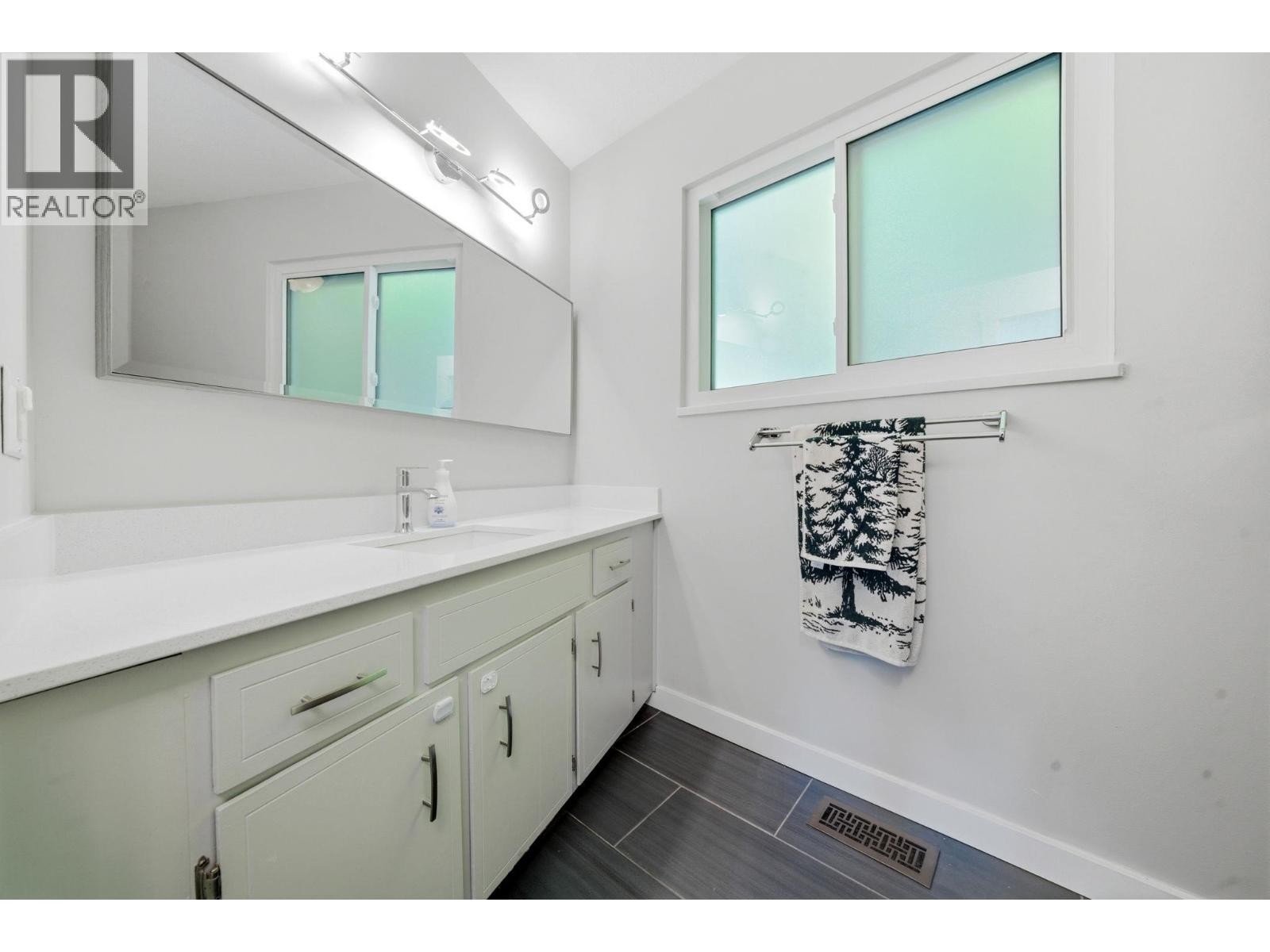 












2086 RIVERGROVE PLACE

,
North Vancouver,




British Columbia
V7H2L4

