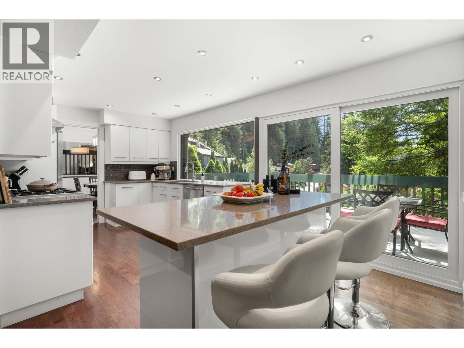 












2086 RIVERGROVE PLACE

,
North Vancouver,




British Columbia
V7H2L4

