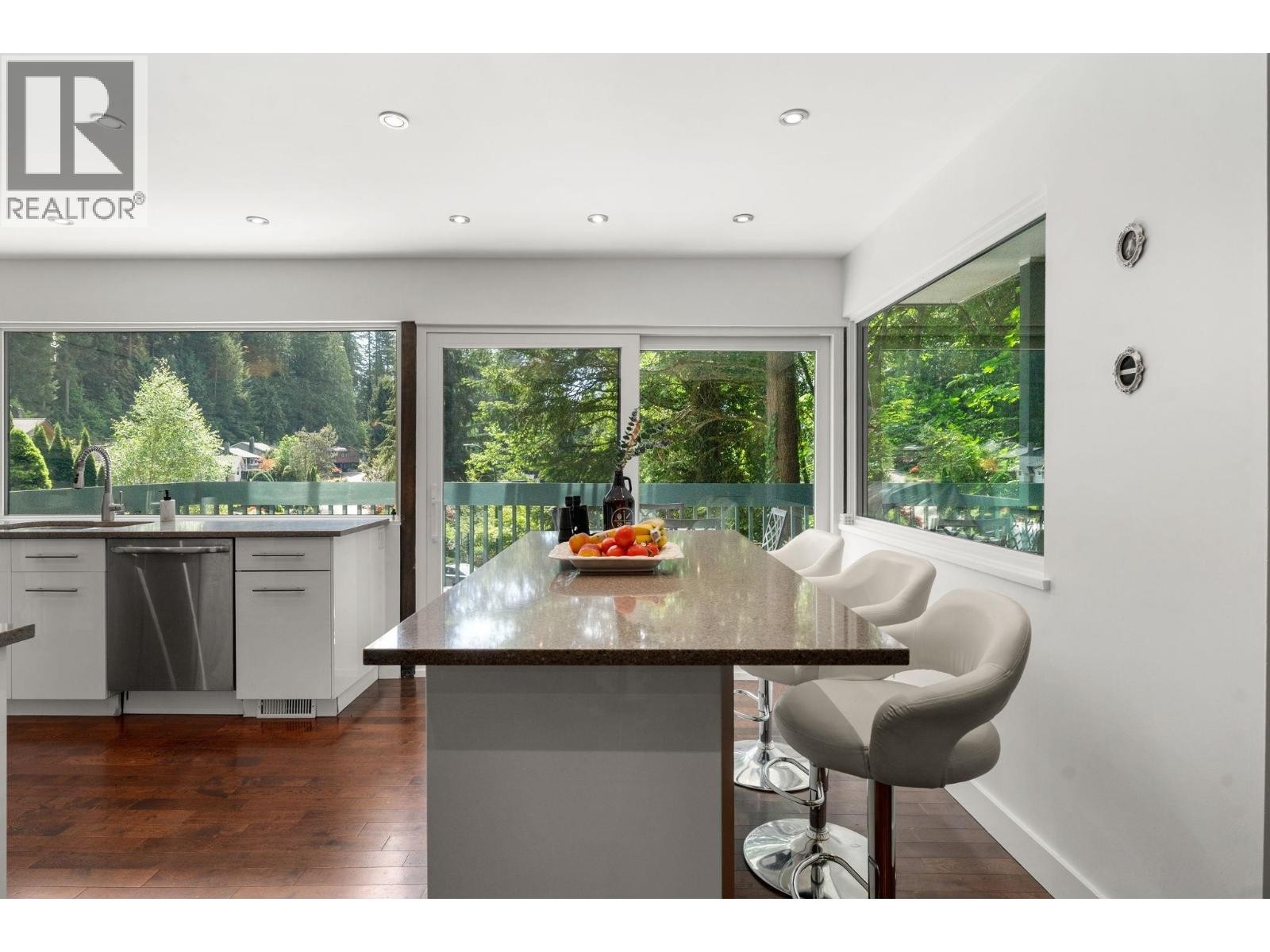 












2086 RIVERGROVE PLACE

,
North Vancouver,




British Columbia
V7H2L4

