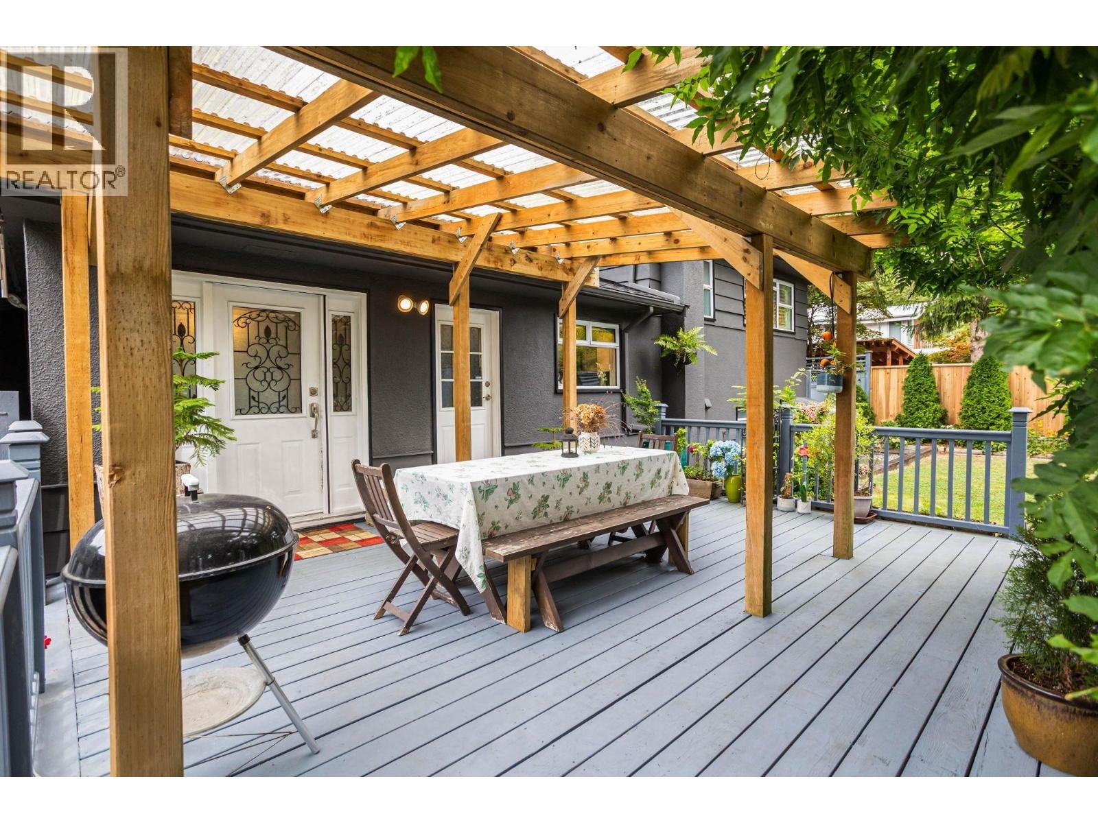 












3020 THORNCLIFFE DRIVE

,
North Vancouver,




British Columbia
V7R2T1

