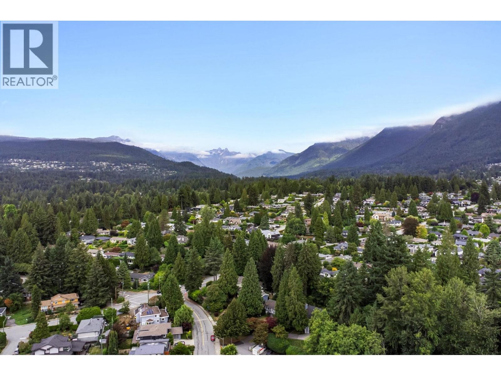 












3020 THORNCLIFFE DRIVE

,
North Vancouver,




British Columbia
V7R2T1

