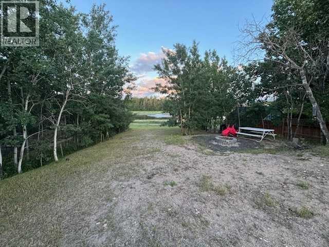 












21 Sunset

,
Rural Stettler No. 6, County of,







Alberta
T0C1G0

