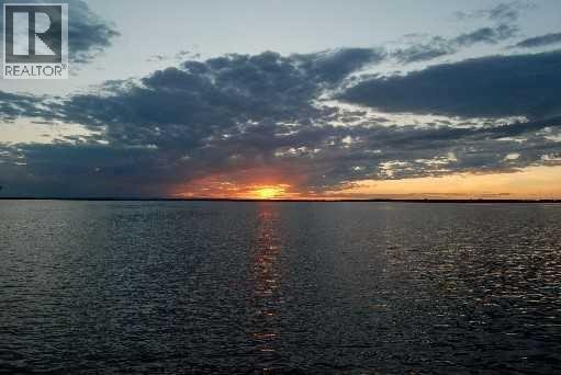 












21 Sunset

,
Rural Stettler No. 6, County of,







Alberta
T0C1G0

