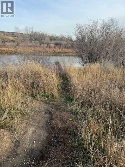 












670 Center Street

,
Drumheller,







Alberta
T0J0Y9

