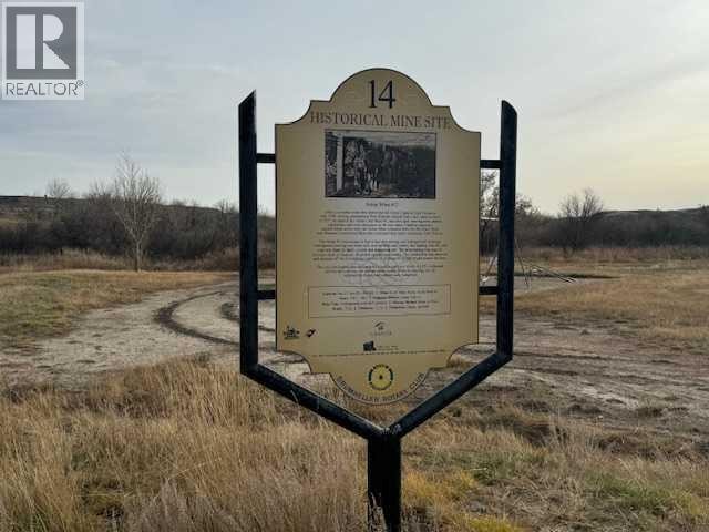 












670 Center Street

,
Drumheller,







Alberta
T0J0Y9

