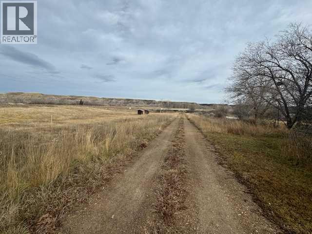 












670 Center Street

,
Drumheller,







Alberta
T0J0Y9

