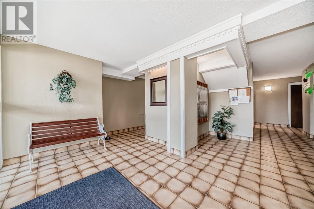 












204, 328 Cedar Crescent SW

,
Calgary,




Alberta
T3C2Y8


