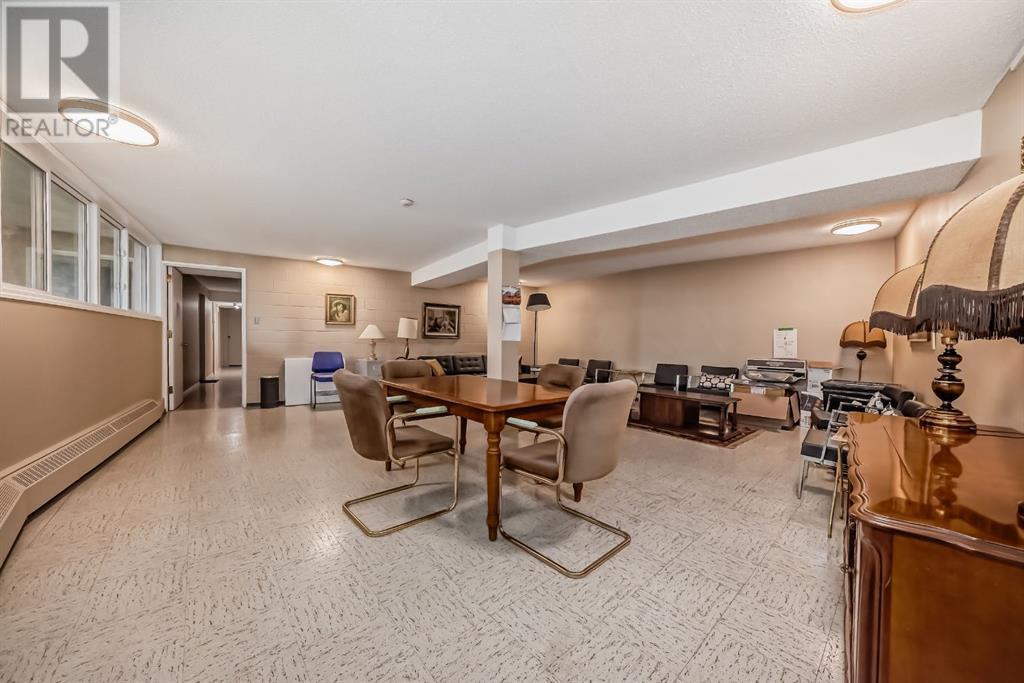 












204, 328 Cedar Crescent SW

,
Calgary,




Alberta
T3C2Y8

