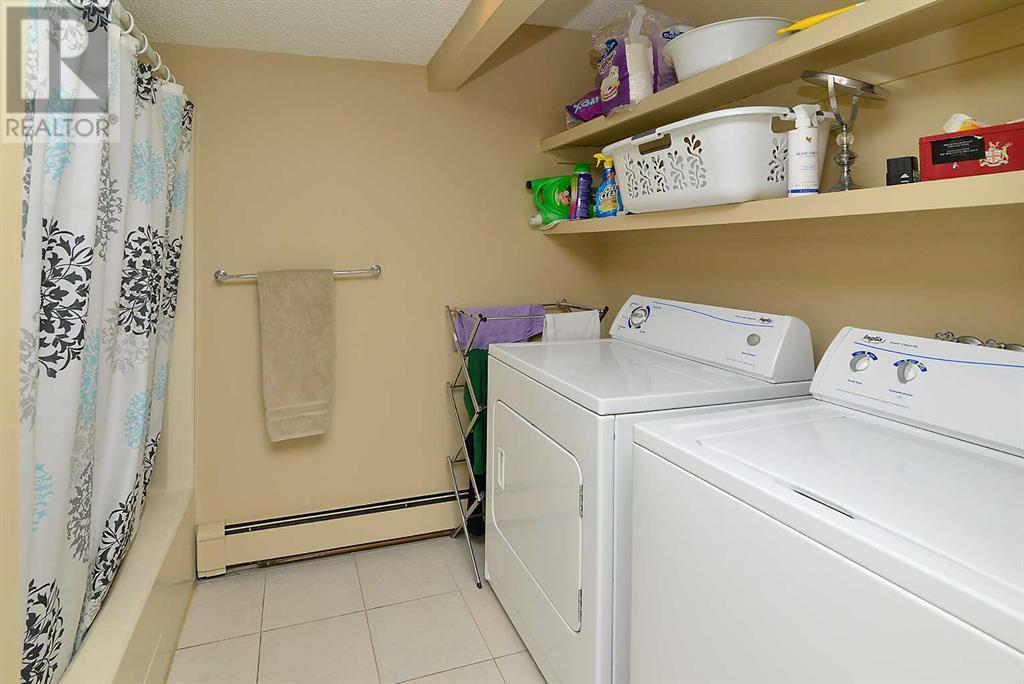 












623, 6400 Coach Hill Road SW

,
Calgary,




Alberta
T3H1B8

