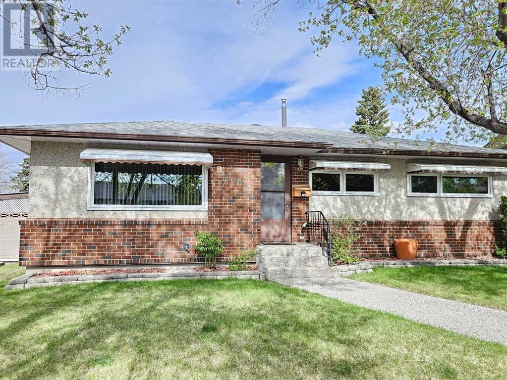 












9404 Allison Drive SE

,
Calgary,




Alberta
T2J1B5


