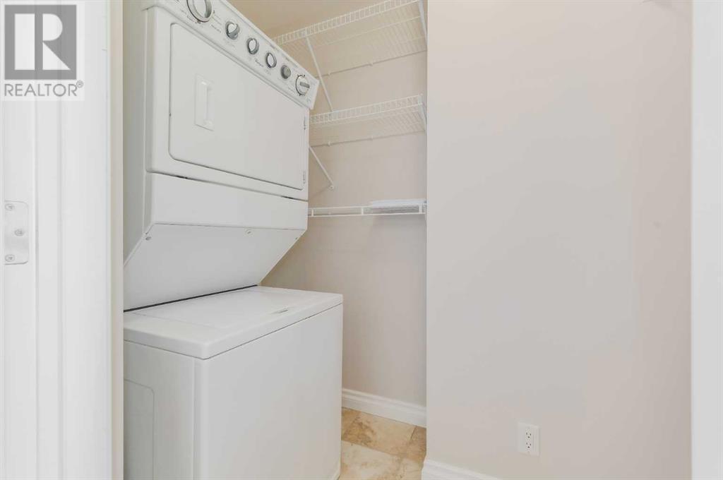 












3605, 24 Hemlock Crescent SW

,
Calgary,




Alberta
T3C2Z1

