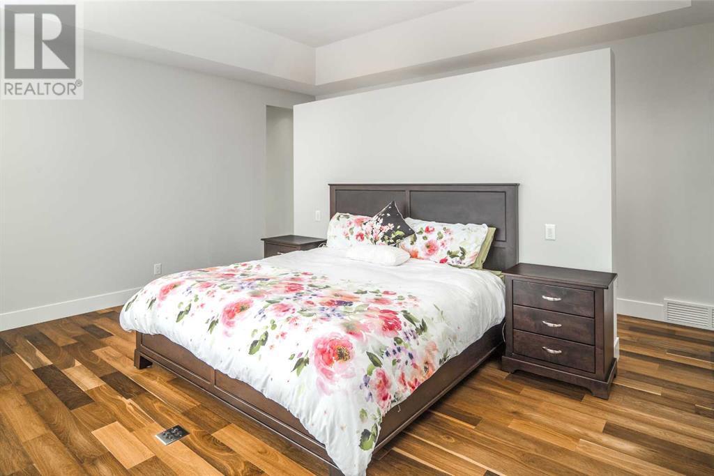












20 Rockwater Way

,
Rural Rocky View County,




Alberta
T3L0C9

