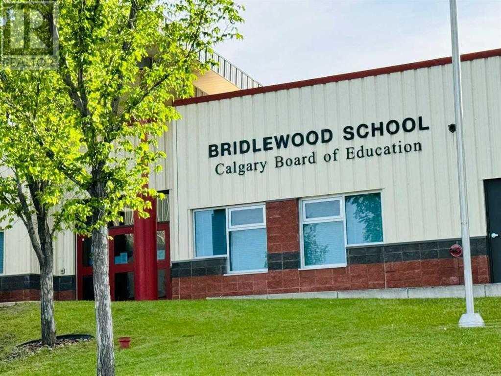 












342 Bridleridge View SW

,
Calgary,




Alberta
T2Y0E6

