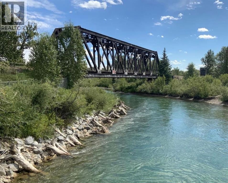 












328 Silver Crest Drive NW

,
Calgary,







Alberta
T3B2Y2

