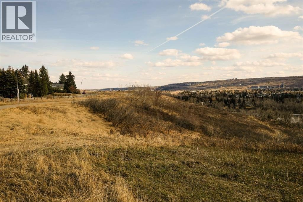 












328 Silver Crest Drive NW

,
Calgary,







Alberta
T3B2Y2

