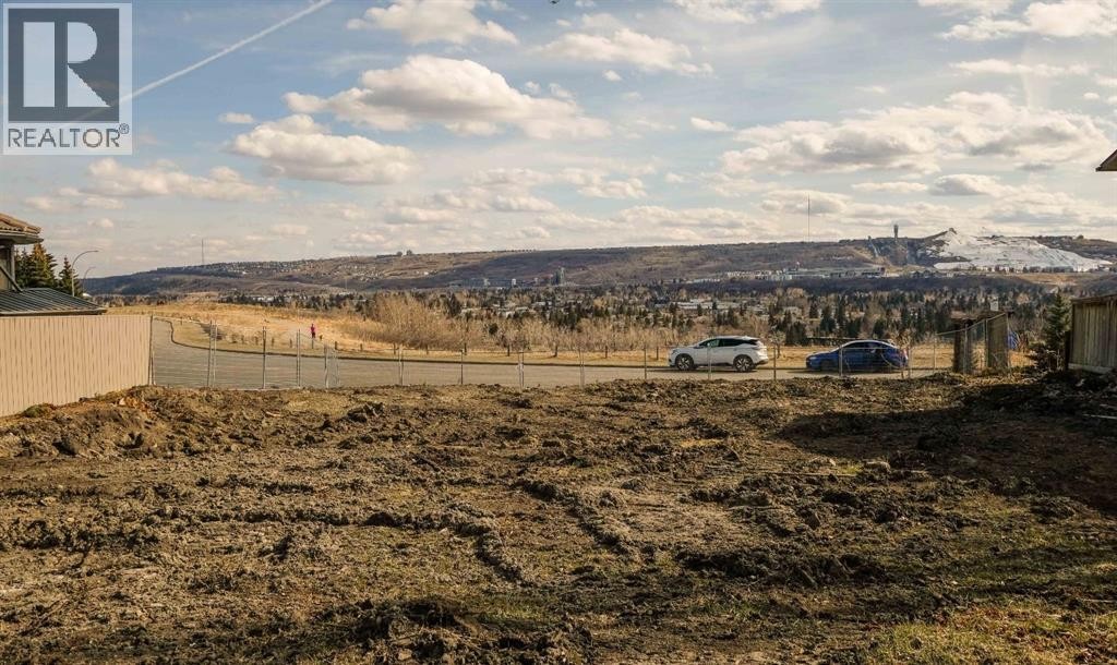 












328 Silver Crest Drive NW

,
Calgary,







Alberta
T3B2Y2

