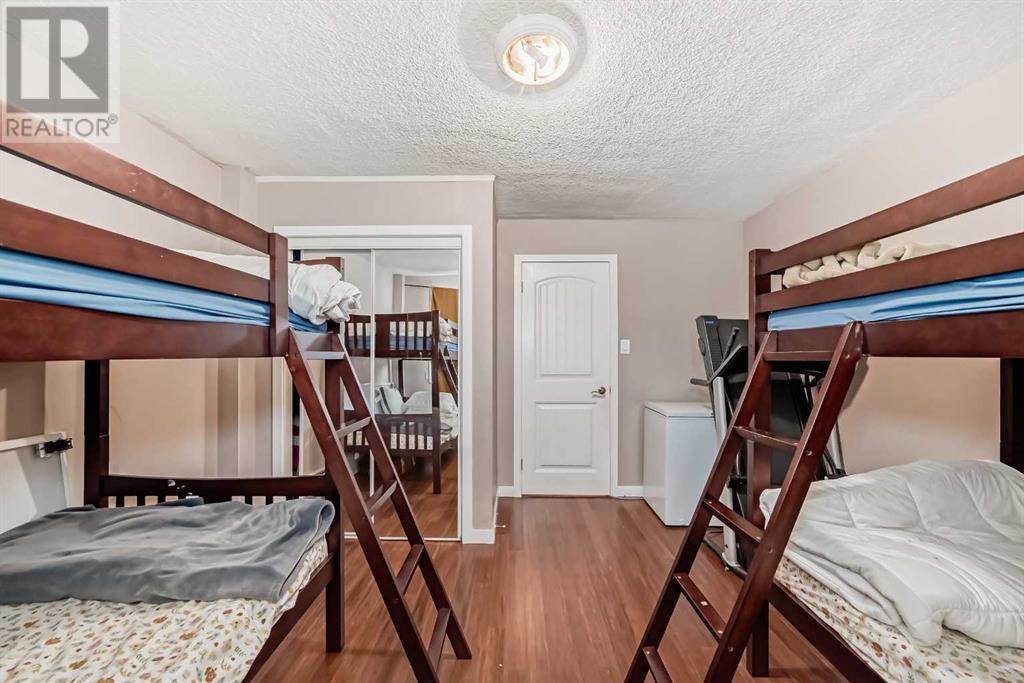 












1, 3511 15 Street SW

,
Calgary,




Alberta
T2T4A4

